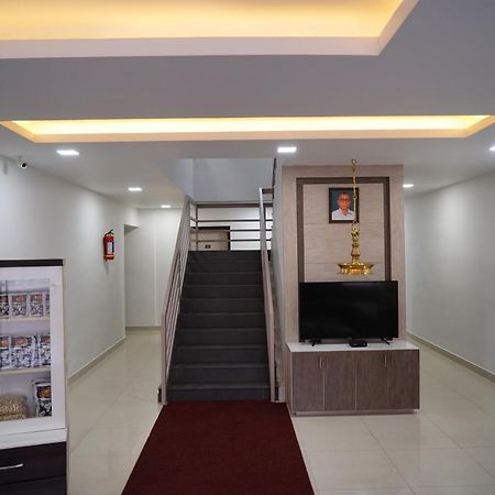 Chandra Inn โกลลัม ภายนอก รูปภาพ
