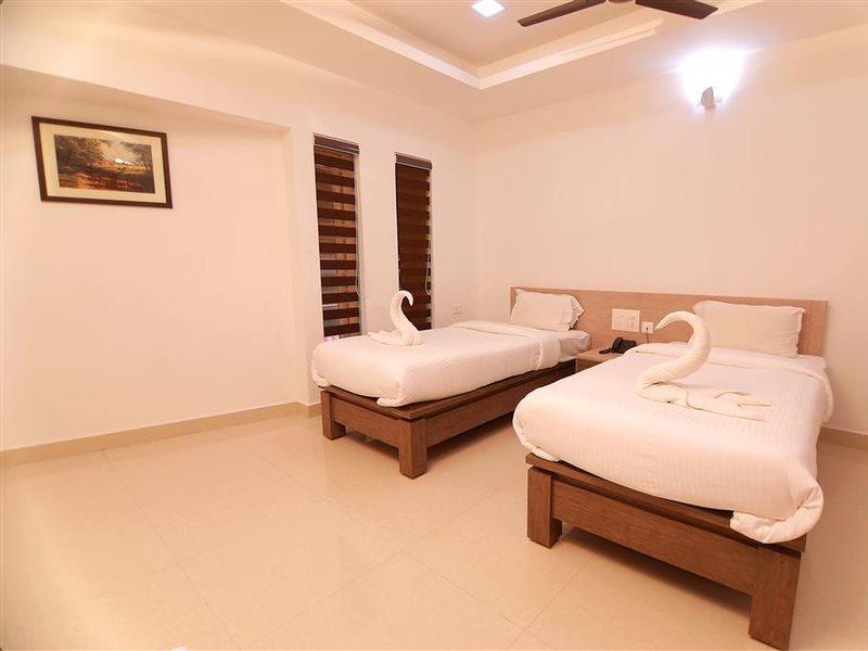 Chandra Inn โกลลัม ภายนอก รูปภาพ