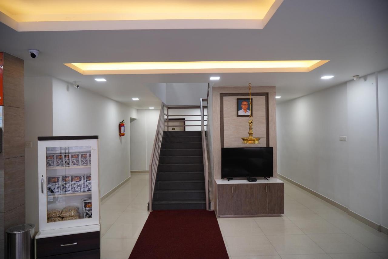 Chandra Inn โกลลัม ภายนอก รูปภาพ