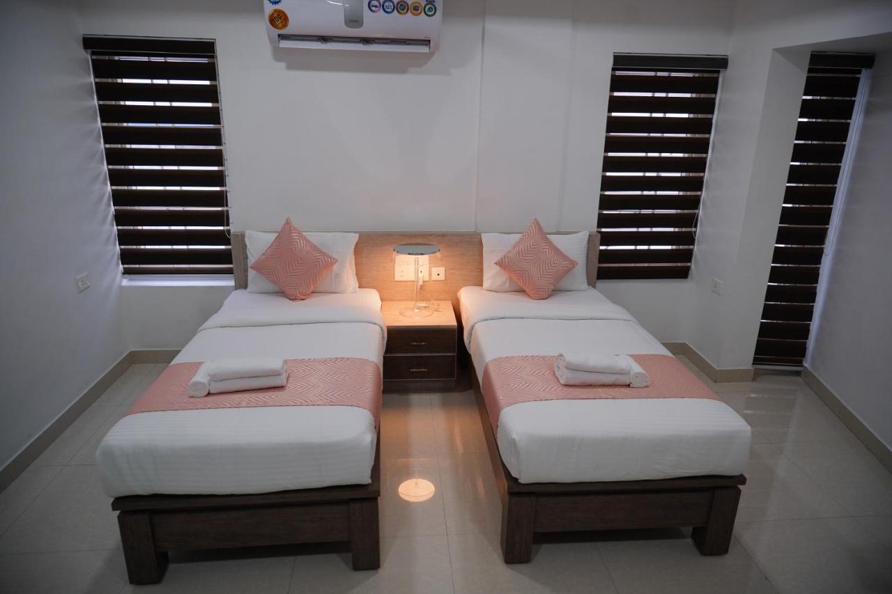 Chandra Inn โกลลัม ภายนอก รูปภาพ