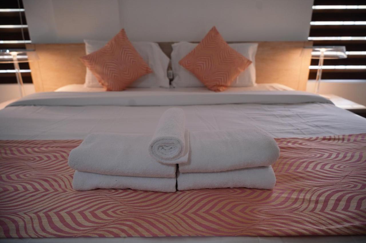 Chandra Inn โกลลัม ภายนอก รูปภาพ