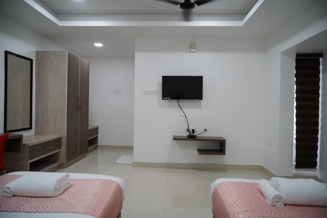 Chandra Inn โกลลัม ภายนอก รูปภาพ